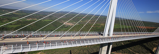 Coureurs sur le Viaduc